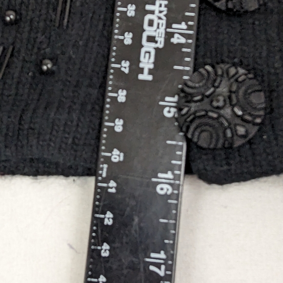 Micheal Seroy Beaded Angora Rabbit and Lambswool Cropped Cardigan Medium - Picture 7 of 10